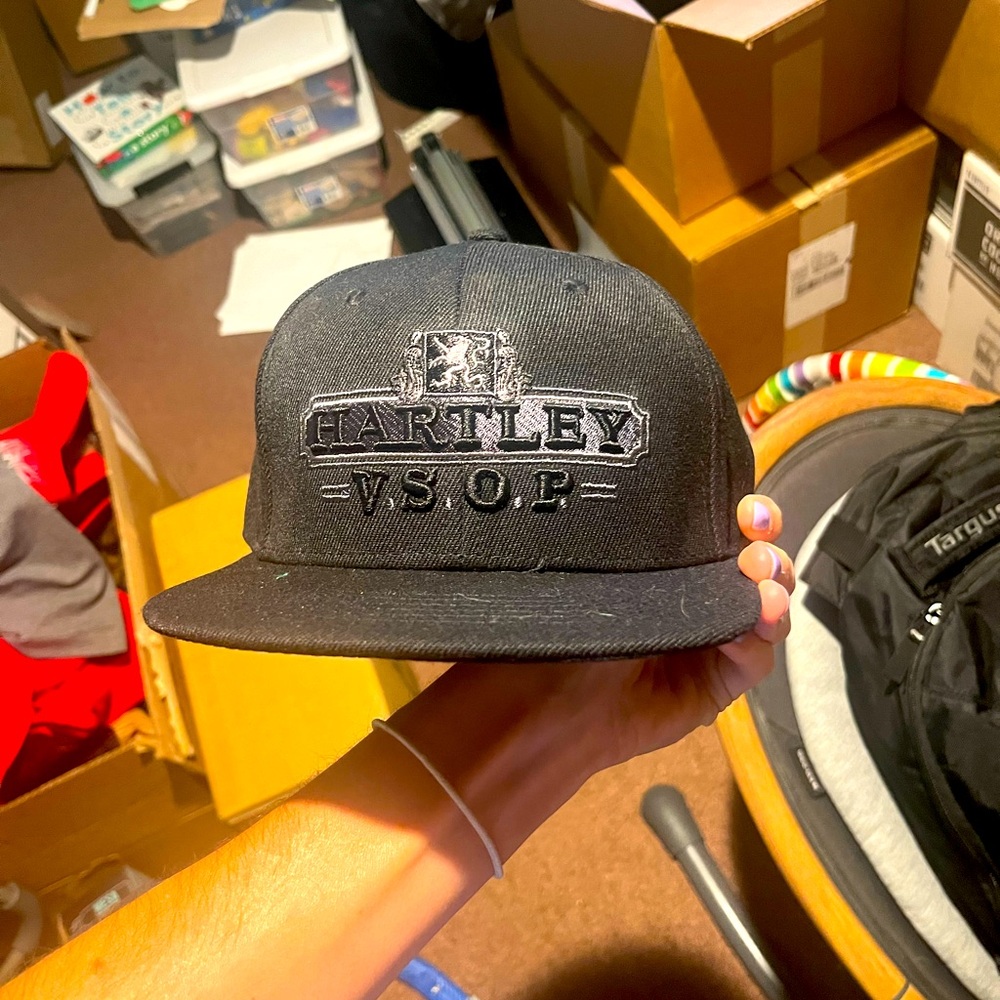 Brand new men’s hat with Hartley logo